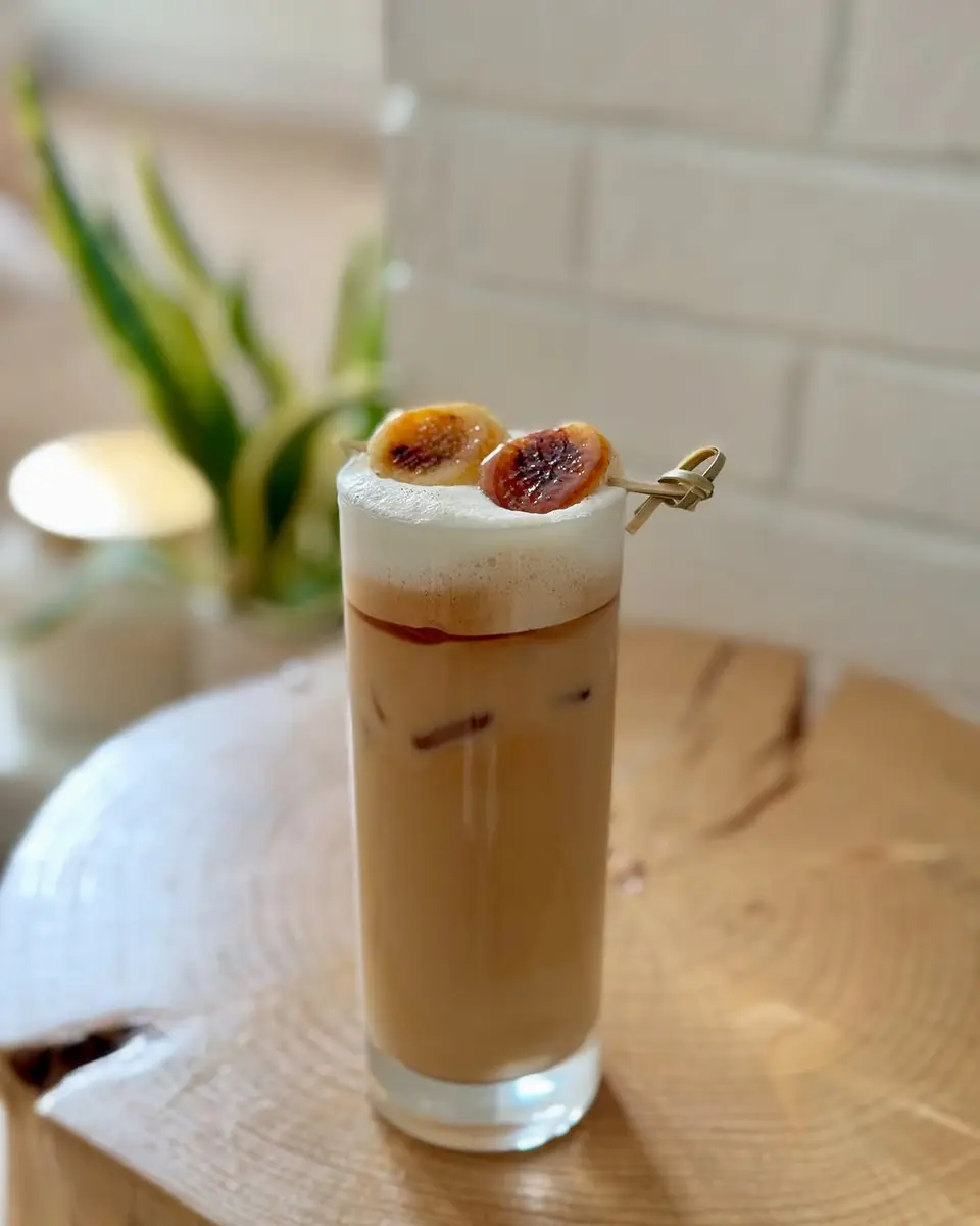 A hand-crafted banana cream latte